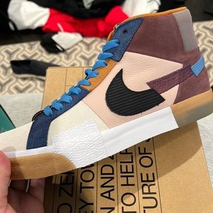 NIKE SB ZOOM BLAZER MID PRM